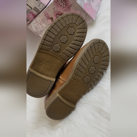 The Children's Place girl brown boots size 11 - Picture 4 of 9